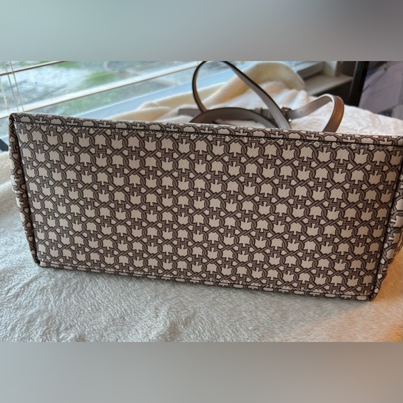 Beautiful authentic Kate Spade satchel bag. Gray and white color, like new. - Picture 7 of 15